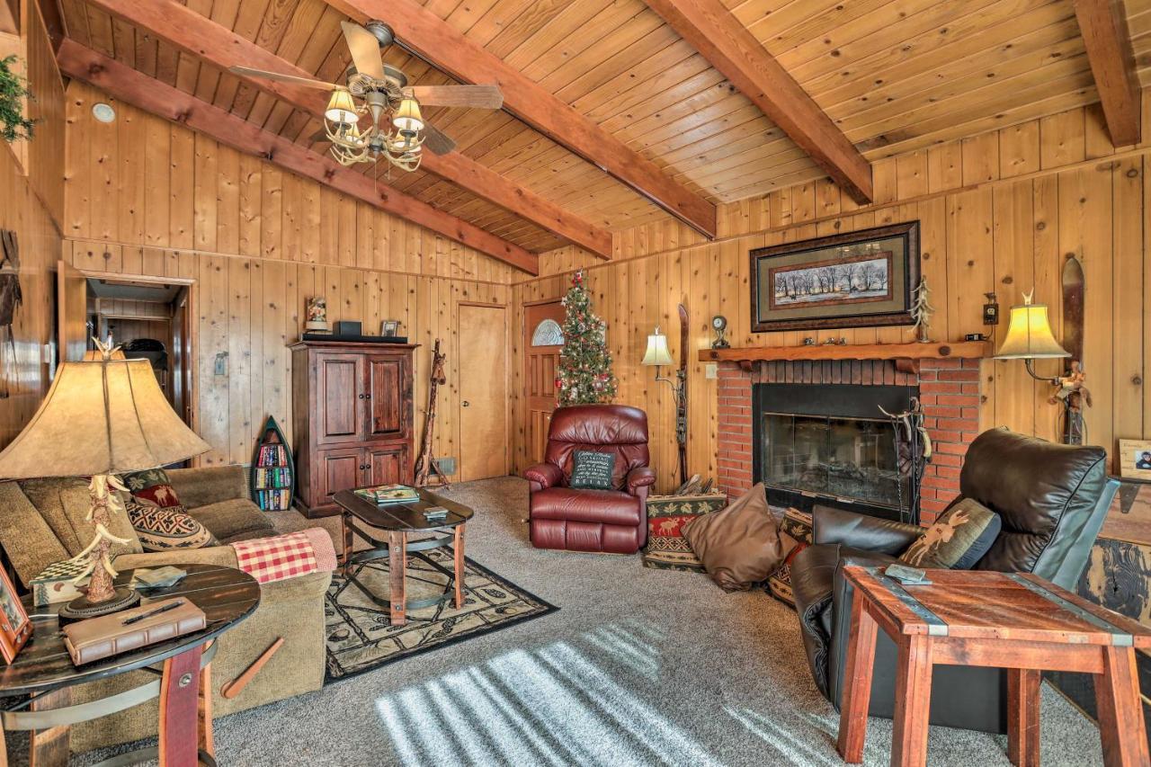 Вилла Chocolate Moose Cabin Short Walk To Slopes Биг Бэар Лейк Экстерьер фото