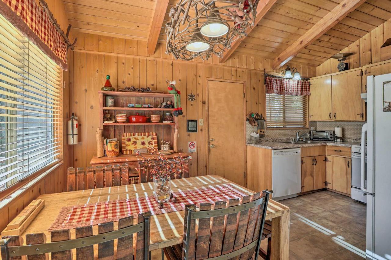 Вилла Chocolate Moose Cabin Short Walk To Slopes Биг Бэар Лейк Экстерьер фото