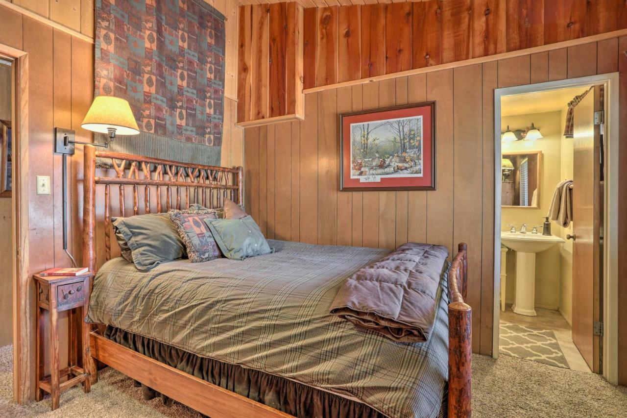 Вилла Chocolate Moose Cabin Short Walk To Slopes Биг Бэар Лейк Экстерьер фото